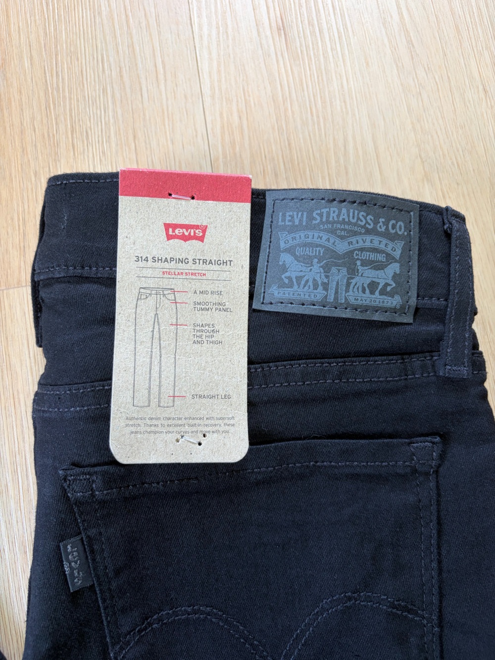 Levi's Black Shaping Straight Jeans - Picture 4 of 8